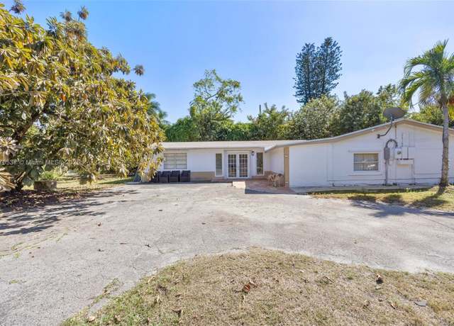 Property at 25600 SW 197th Ave, Homestead, FL 33031, 3 beds, 2 baths