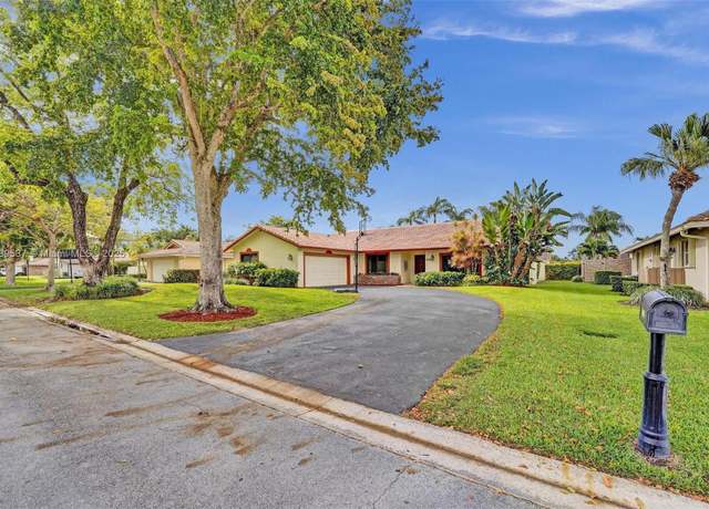 Property at 9780 NW 5th Ct, Coral Springs, FL 33071, 4 beds, 2 baths