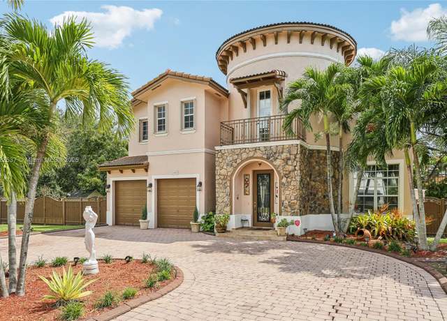 Property at 13006 SW 196th St, Miami, FL 33177, 5 beds, 4.5 baths
