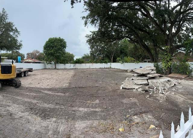 Property at 2476 NW 97th St, Miami, FL 33147