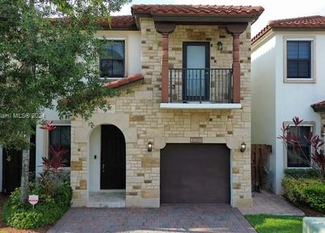 Property at 10301 NW 70th Ln #10301, Doral, FL 33178, 4 beds, 3.5 baths