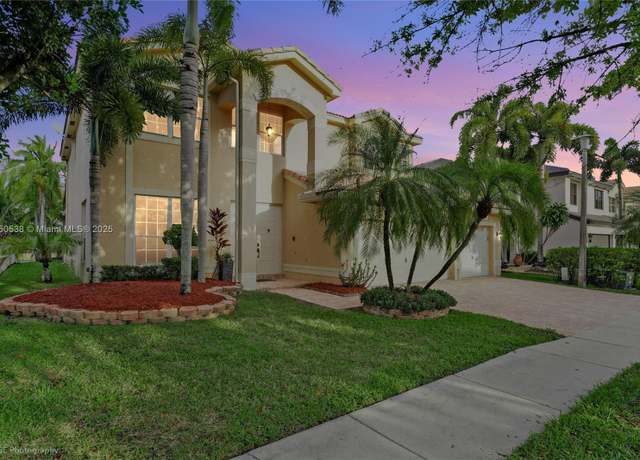 Property at 3181 SW 173rd Ter, Miramar, FL 33029, 4 beds, 3.5 baths