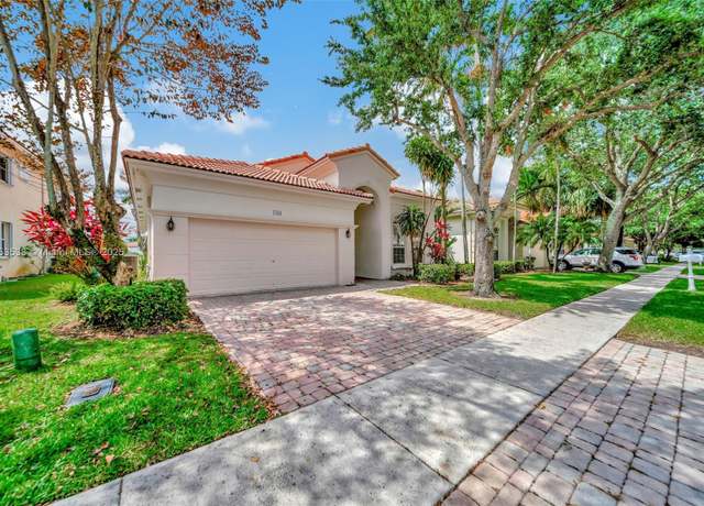 Property at 7314 NW 19th Ct, Pembroke Pines, FL 33024, 4 beds, 2 baths