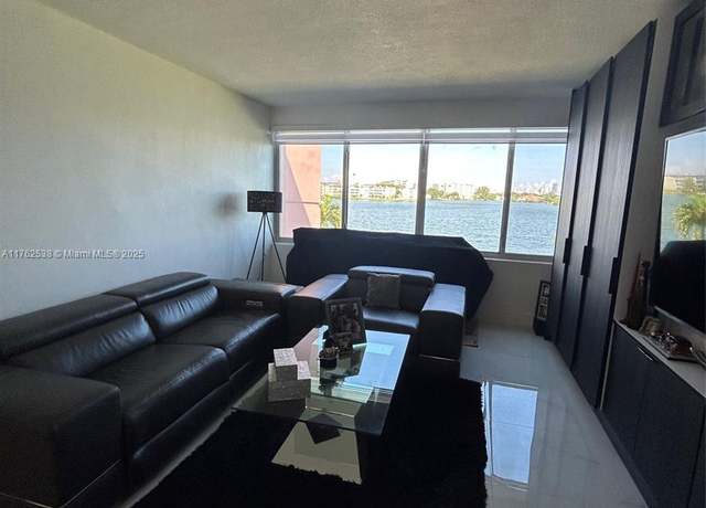 Property at 18555 NE 14th Ave #609, Miami, FL 33179, 1 bed, 1 bath