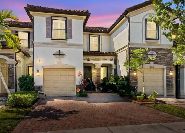 Property at 3424 W 92nd Pl, Hialeah, FL 33018, 3 beds, 2.5 baths