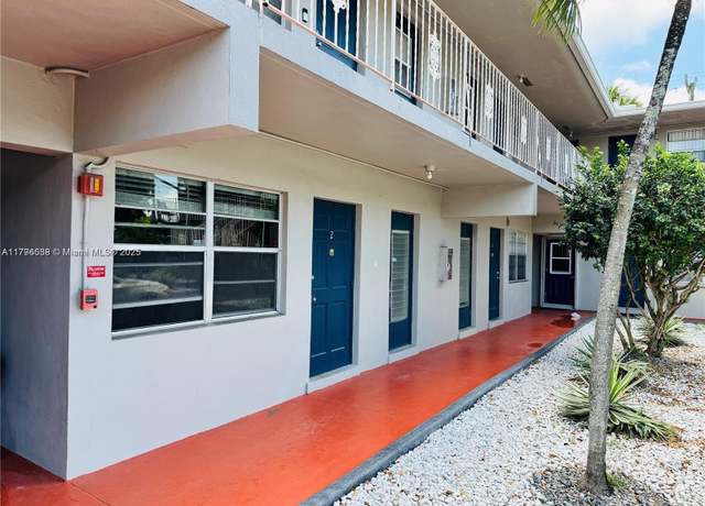 Property at 1830 Cleveland St #3, Hollywood, FL 33020, 1 bed, 1 bath