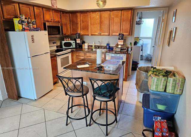 Property at 517 SW 1st Ct #517, Boynton Beach, FL 33435, 2 beds, 1.5 baths