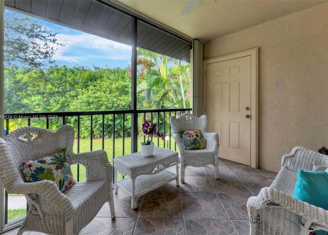 Property at 442 Pine Glen Ln Unit D-2, Green Acres, FL 33463, 2 beds, 2 baths