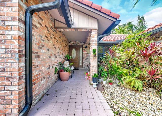 Property at 510 NW 105th Dr, Coral Springs, FL 33071, 4 beds, 2 baths