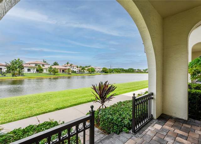 Property at 4375 Cascada Cir, Cooper City, FL 33024, 3 beds, 2.5 baths