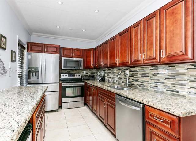 Property at 3131 S Ocean Dr #211, Hallandale Beach, FL 33009, 1 bed, 1 bath