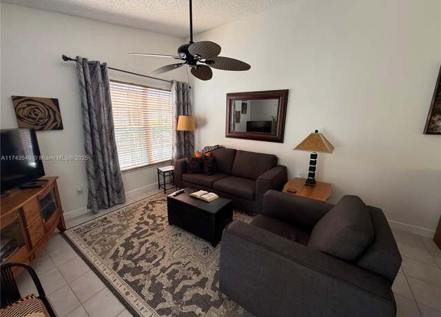 Property at 609 Waterside Dr #609, Hypoluxo, FL 33462, 2 beds, 2 baths