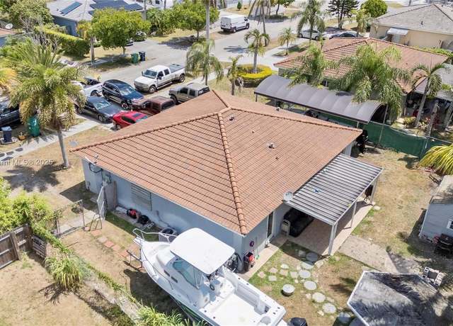 Property at 13424 SW 257th Ter, Homestead, FL 33032, 3 beds, 2 baths