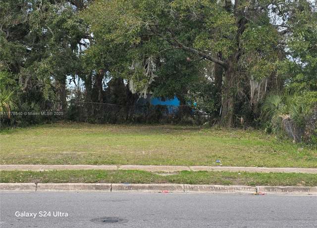 Property at 963 Albert St, Other City - In The State Of Florida, FL 32202