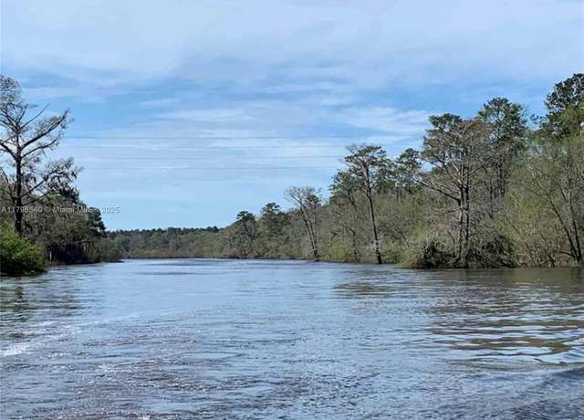 Property at 15810 NE County Road 120, FL 32334