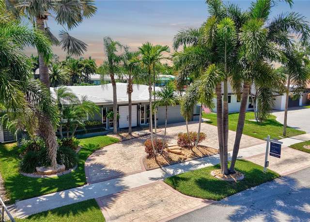 Property at 501 SE 7th Ave, Pompano Beach, FL 33060, 3 beds, 2 baths