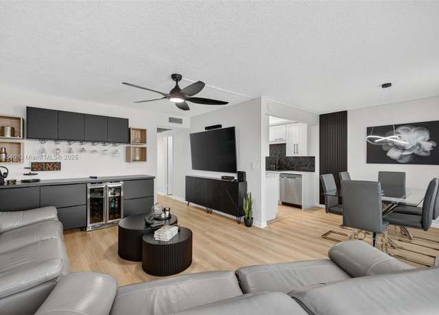 Property at 3029 Harwood D #3029, Deerfield Beach, FL 33442, 2 beds, 1.5 baths