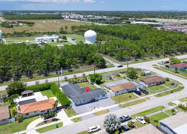 Property at 11821 SW 168th Ter, Miami, FL 33177, 4 beds, 2 baths