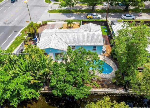 Property at 320 SW 11th Ct, Fort Lauderdale, FL 33315, 3 beds, 2 baths
