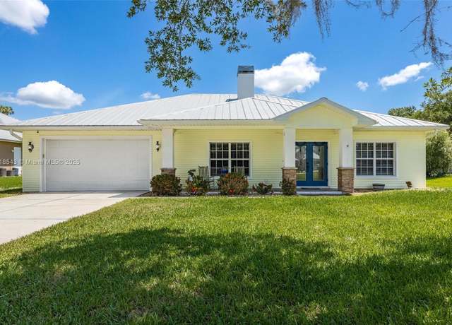 Property at 1724 Caloosa Estates Ct, La Belle, FL 33935, 3 beds, 2 baths