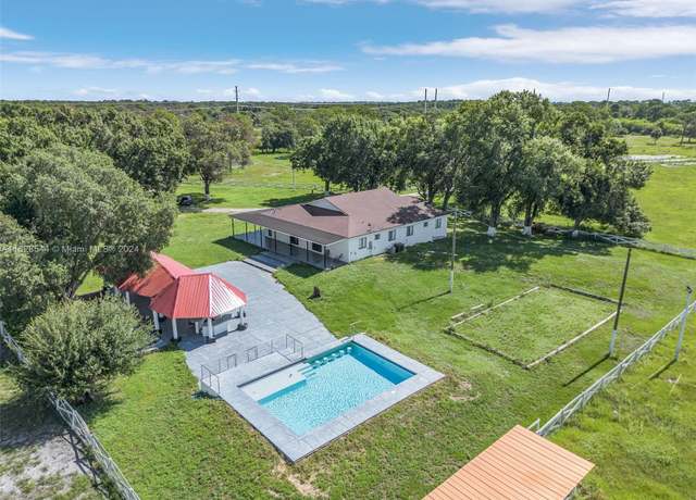 Property at 2650 pioneer 15th St, Clewiston, FL 33440, 6 beds, 3.5 baths