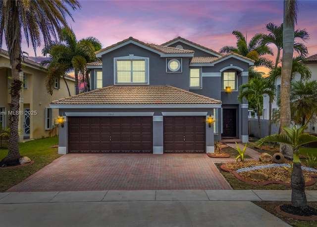 Property at 15862 SW 24th St, Miramar, FL 33027, 6 beds, 4 baths