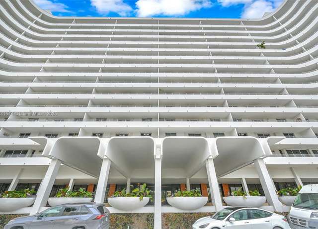 Property at 5555 Collins Ave Unit 17A, Miami Beach, FL 33140, 1 bed, 1 bath