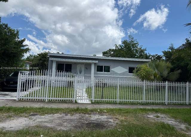 Property at 985 NE 146th St, North Miami, FL 33161, 3 beds, 2 baths