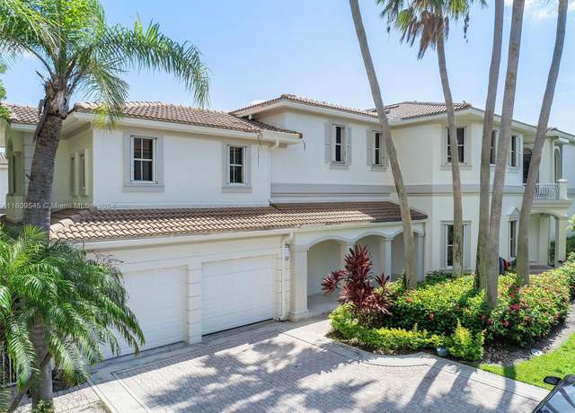Property at 21301 NE 38th Ave #58, Aventura, FL 33180, 5 beds, 4.5 baths