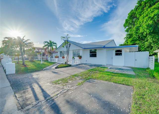 Property at 725 NW 15th Ct, Pompano Beach, FL 33060, 4 beds, 1.5 baths