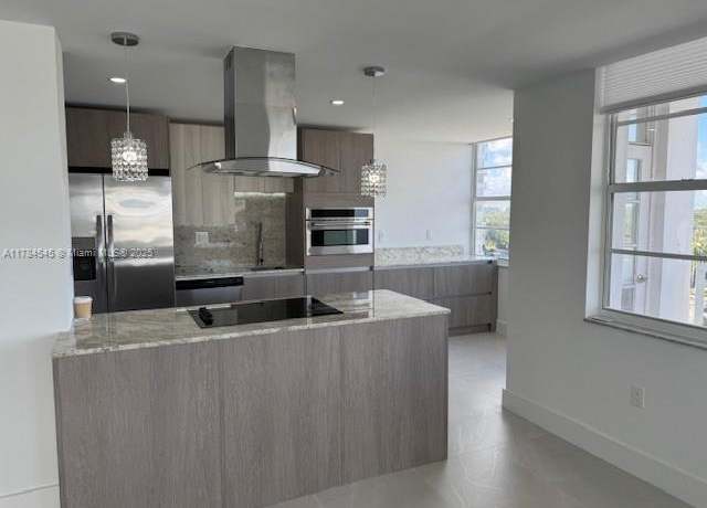 Property at 18051 Biscayne Blvd #1004, Aventura, FL 33160, 2 beds, 2 baths