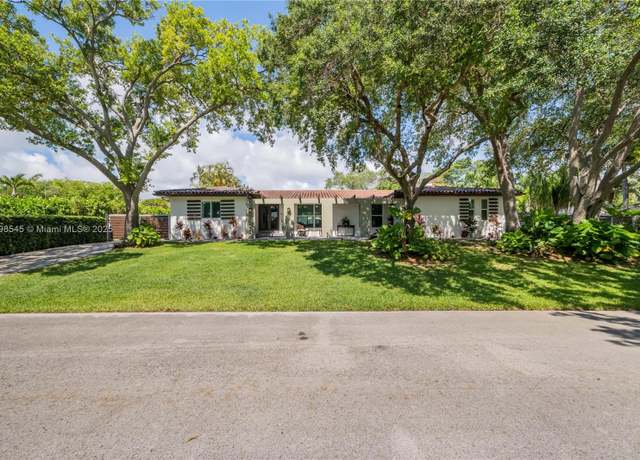 Property at 17514 SW 82nd Ct, Palmetto Bay, FL 33157, 4 beds, 3.5 baths
