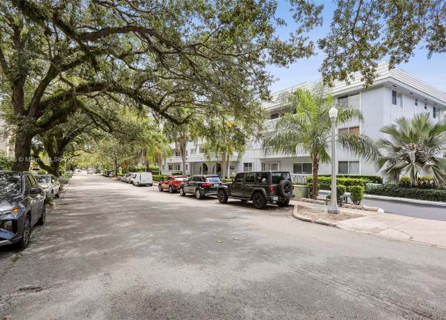Property at 100 Edgewater Dr #142, Coral Gables, FL 33133, 2 beds, 2 baths