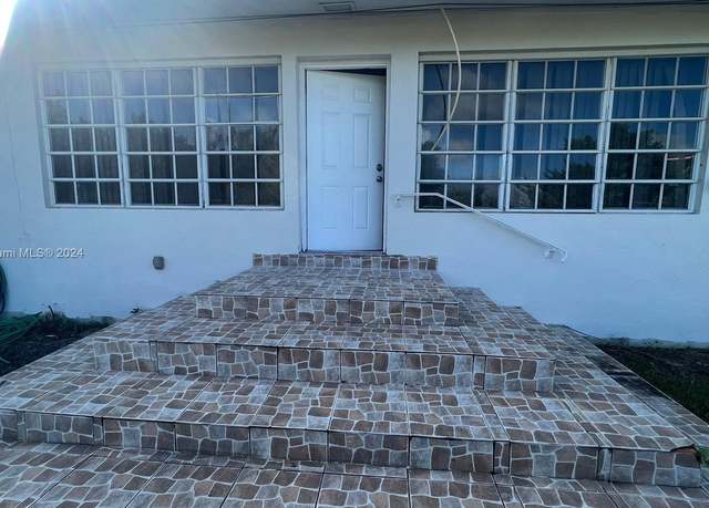 Property at 1895 NW 175th St, Miami Gardens, FL 33056, 5 beds, 3 baths