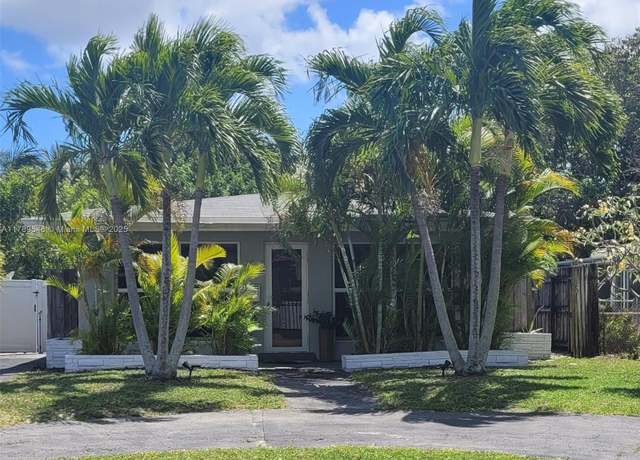 Property at 1404 NE 2nd St, Pompano Beach, FL 33060, 2 beds, 1 bath