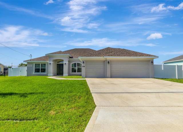 Property at 2316 SW Santana Ave, Port St Lucie, FL 34953, 4 beds, 3 baths