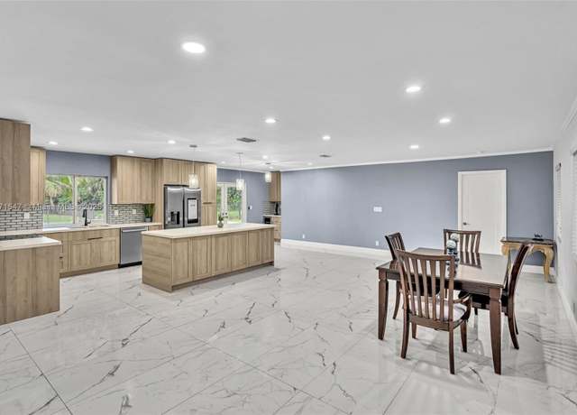 Property at 11811 NW 5th Ct, Plantation, FL 33325, 4 beds, 3 baths