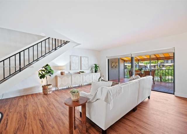 Property at 16408 Bridge End Rd, Miami Lakes, FL 33014, 3 beds, 3 baths