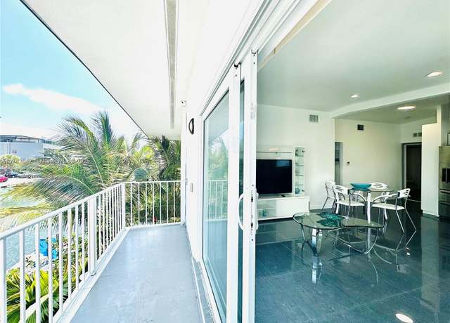 Property at 3751 NE 170th St #4, North Miami Beach, FL 33160, 2 beds, 2 baths