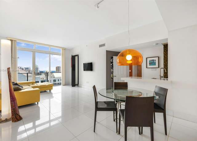 Property at 1155 Brickell Bay Dr Ph 204, Miami, FL 33131, 1 bed, 1 bath