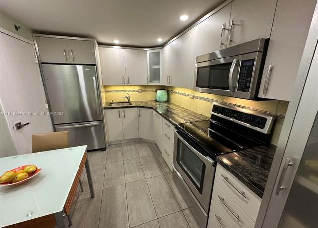Property at 6039 Collins Ave #1205, Miami Beach, FL 33140, 2 beds, 2 baths