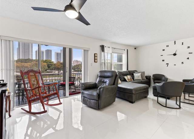 Property at 200 Diplomat Pkwy #424, Hallandale Beach, FL 33009, 1 bed, 1.5 baths