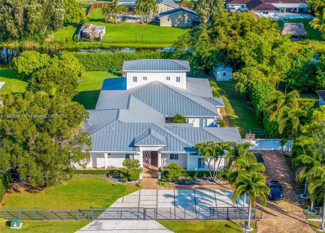 Property at 16701 SW 49th St, Southwest Ranches, FL 33331, 8 beds, 8 baths