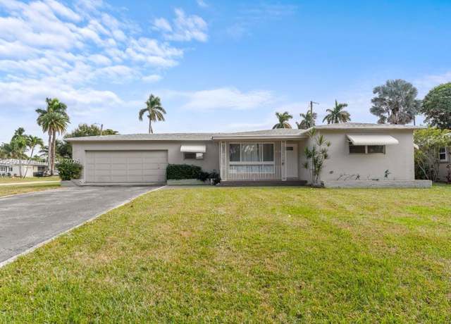Property at 201 Entrada Dr, Hollywood, FL 33021, 3 beds, 2 baths