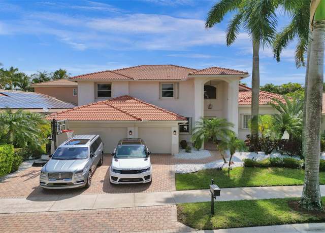 Property at 1727 Victoria Pointe Cir, Weston, FL 33327, 5 beds, 4 baths