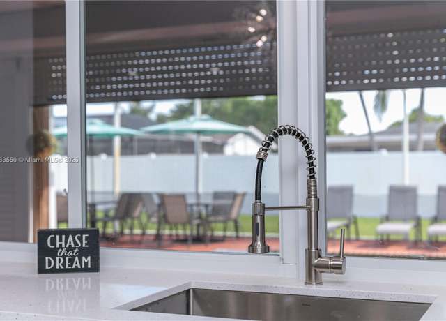 Property at 4326 Jackson St, Hollywood, FL 33021, 3 beds, 2 baths