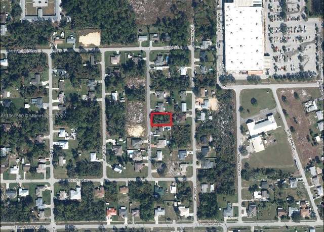 Property at 412 Volvo Ave, Sebring, FL 33872
