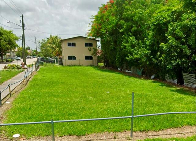 Property at 544 SW Krome Ter, Homestead, FL 33030