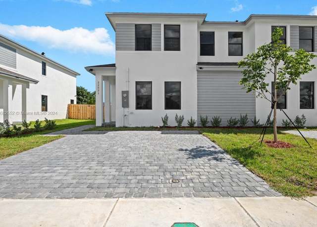 Property at 22025 SW 114 Ave #22025, Miami, FL 33170, 4 beds, 3 baths