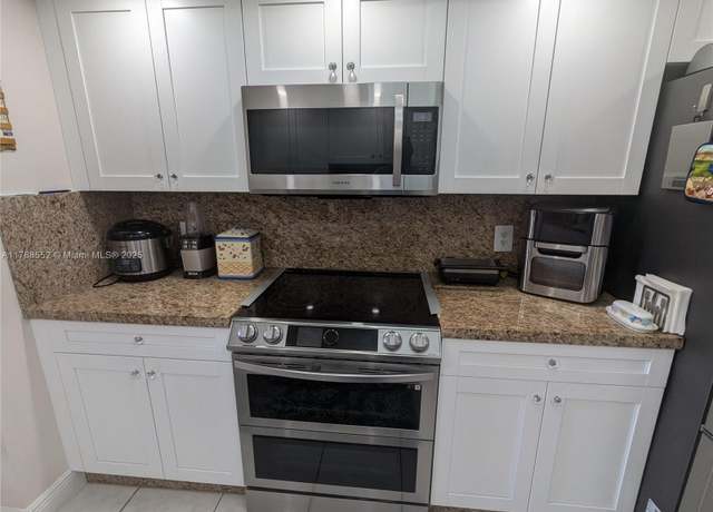 Property at 800 SW 142nd Ave Unit 401N, Pembroke Pines, FL 33027, 2 beds, 2 baths